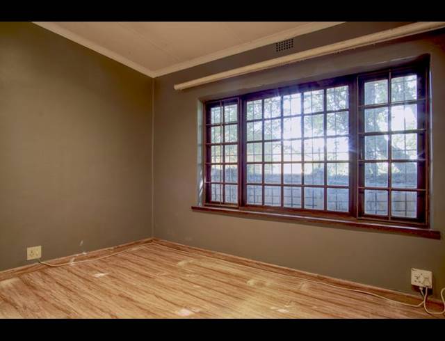 4 BEDROOM HOUSE FOR SALE IN GREENSIDE